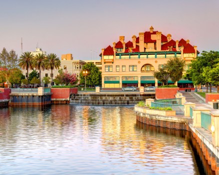 Community Banking_ER Carousel_Around the District