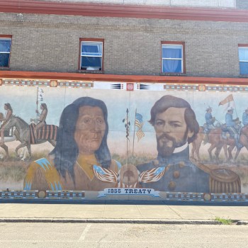 A mural painted on the side of a building in Toppenish, WA.