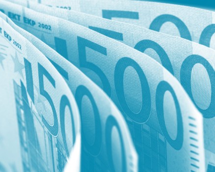 carousel_ER_EL_Central Bank Bond Purchases and the Price of Safety_0622