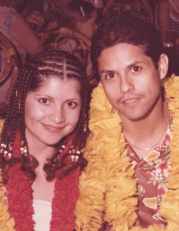 Kylie’s parents, Christina and Manuel Herrada, in Hawaii in 1981.