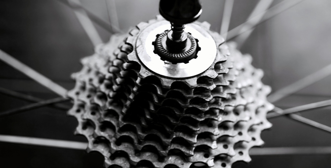 Gauging the Stance of Monetary Policy on a Weekly Basis